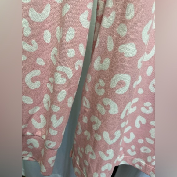 Kate Spade Bold Leopard PJ top in pink | size Large - Picture 4 of 8